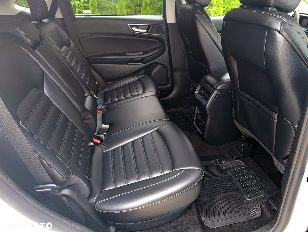 Ford Edge - 32