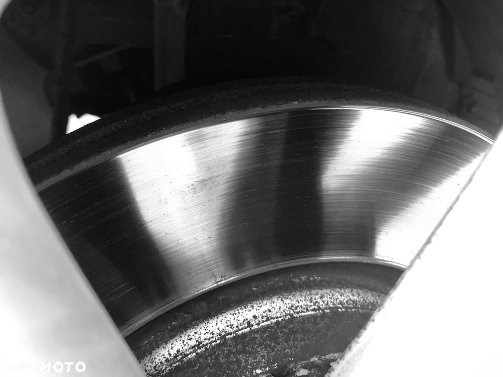 Hyundai Tucson 1.6 GDI BlueDrive GO 2WD - 32