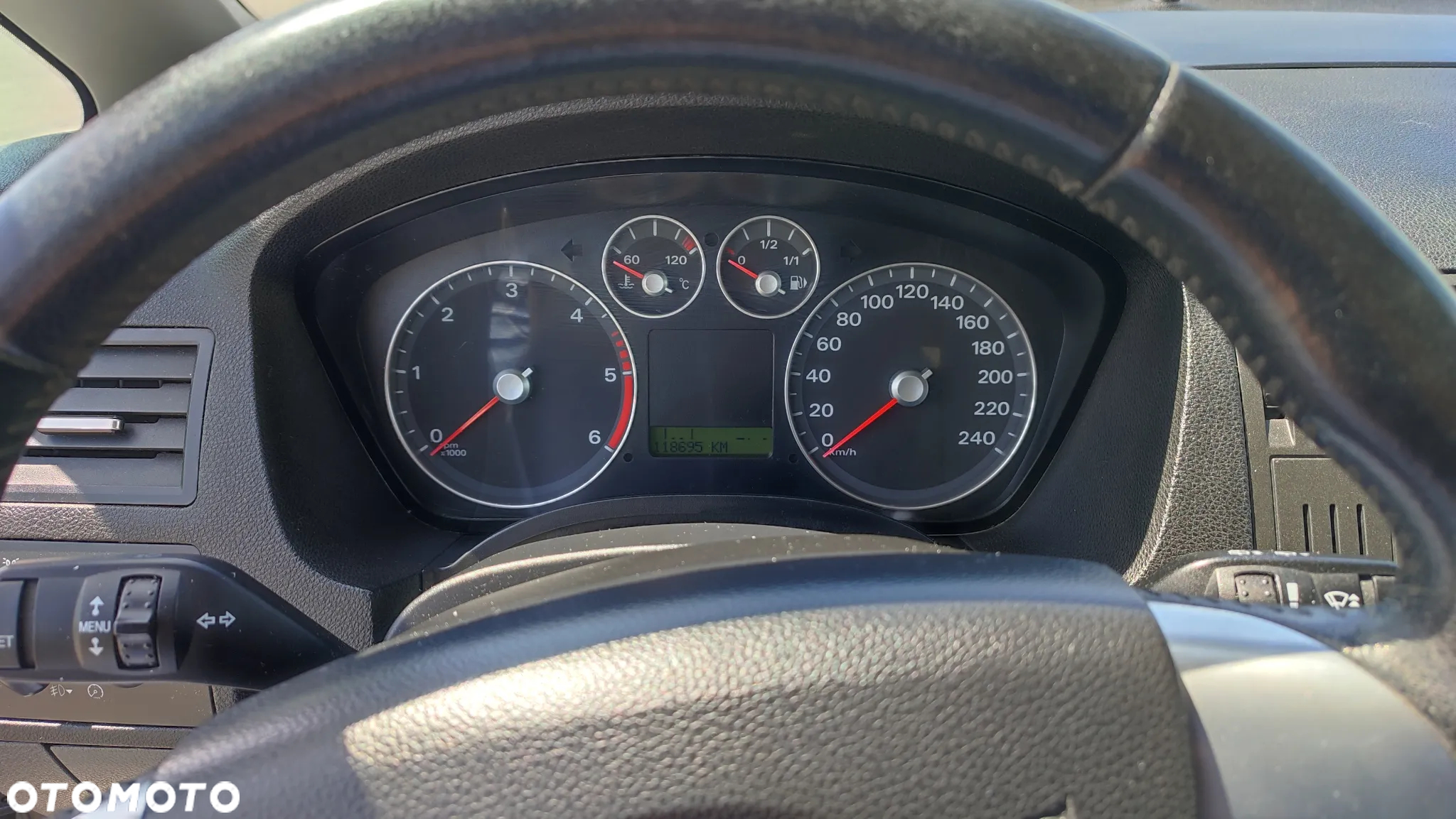 Ford C-MAX - 11
