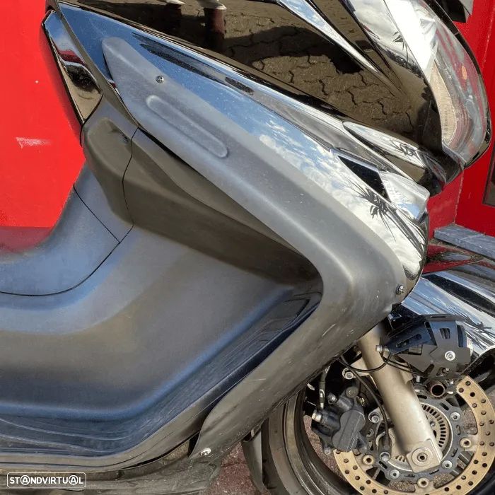 Suzuki Burgman 650 - 15