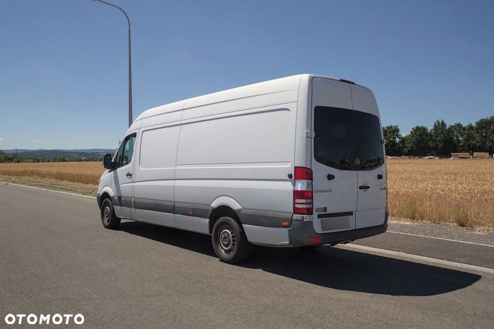 Mercedes-Benz sprinter - 3