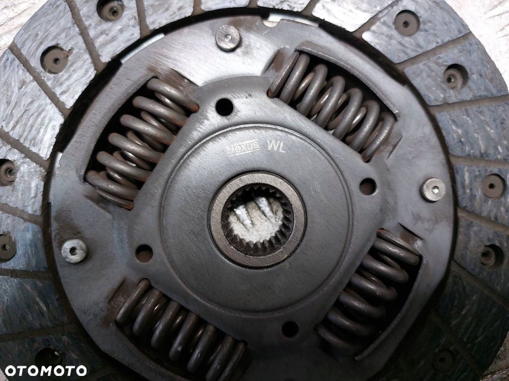 SPRZĘGŁO TARCZA + DOCISK + ŁOŻYSKO VOLKSWAGEN POLO III LIFT 1.4 8V - 2