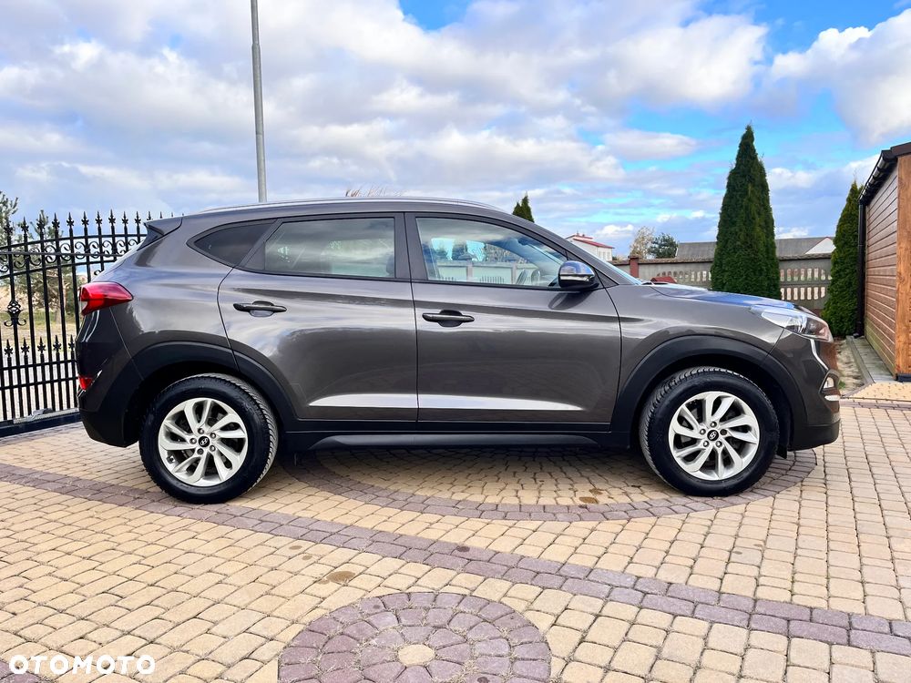 Hyundai Tucson blue 1.7 CRDi 2WD Intro Edition - 6