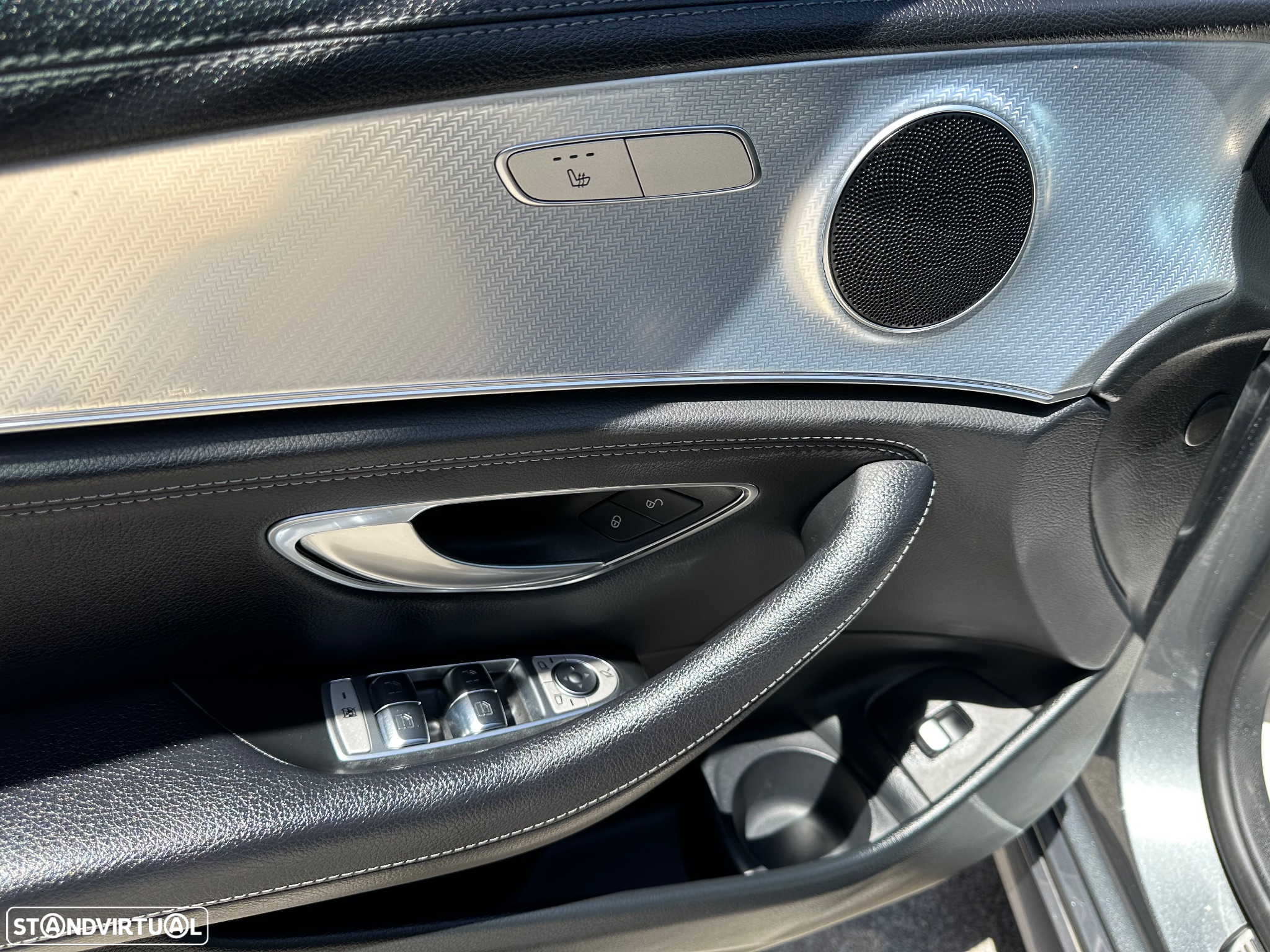 Mercedes-Benz E 300 de AMG Line - 26