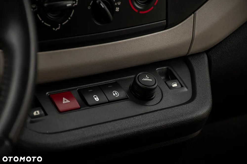 Citroën Berlingo ver-1-6-hdi - 18