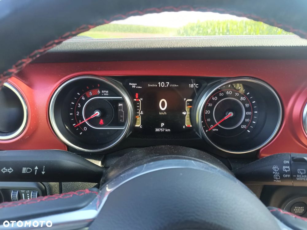 Jeep Wrangler - 10