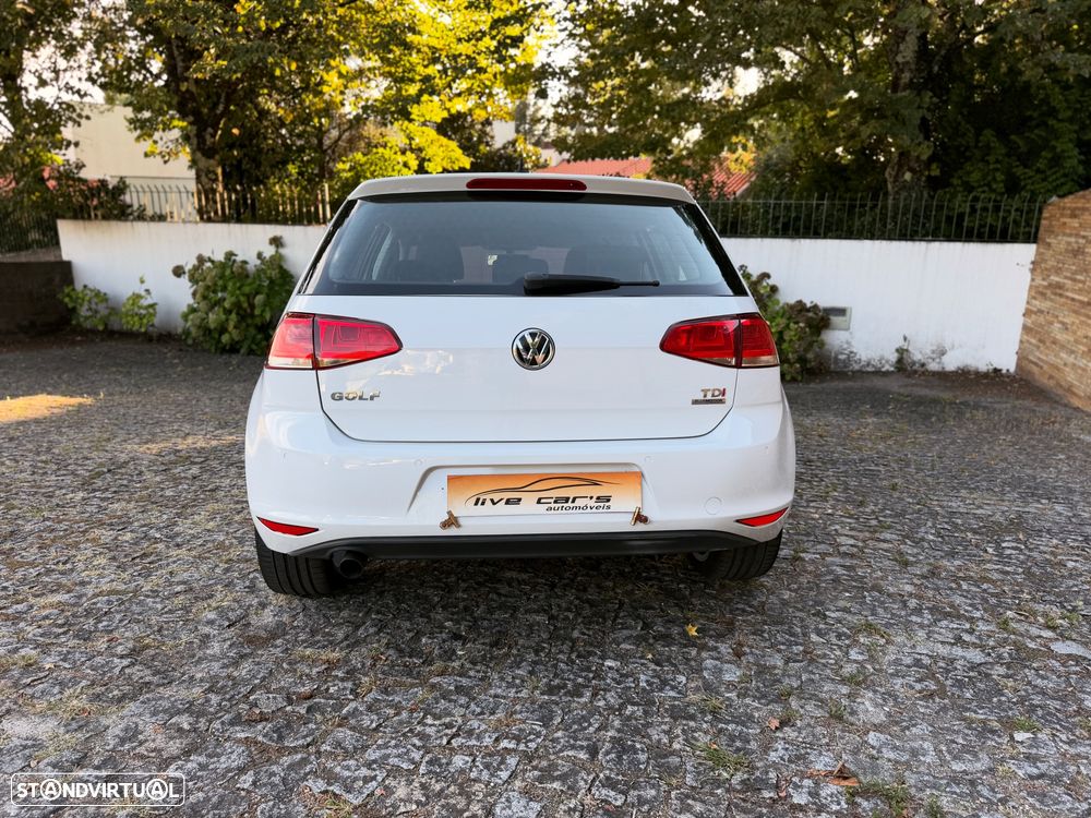 VW Golf 1.6 TDi DPF Highline - 11
