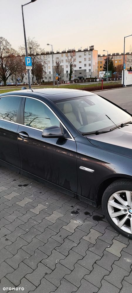 BMW Seria 5 525d xDrive - 6