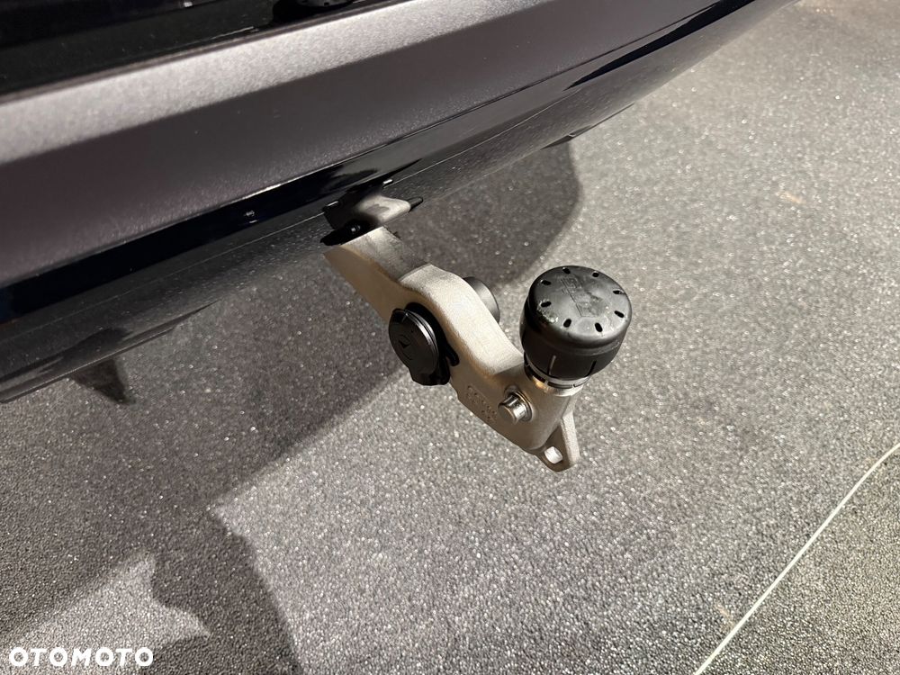 Mercedes-Benz GLS - 11