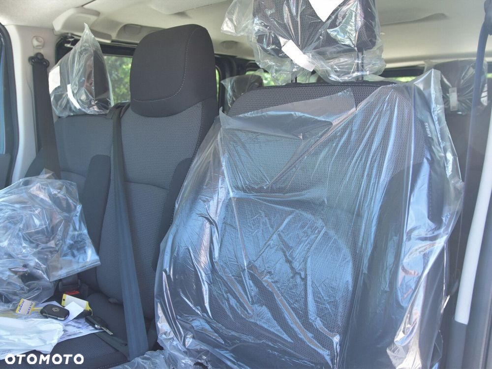 Renault Trafic - 12