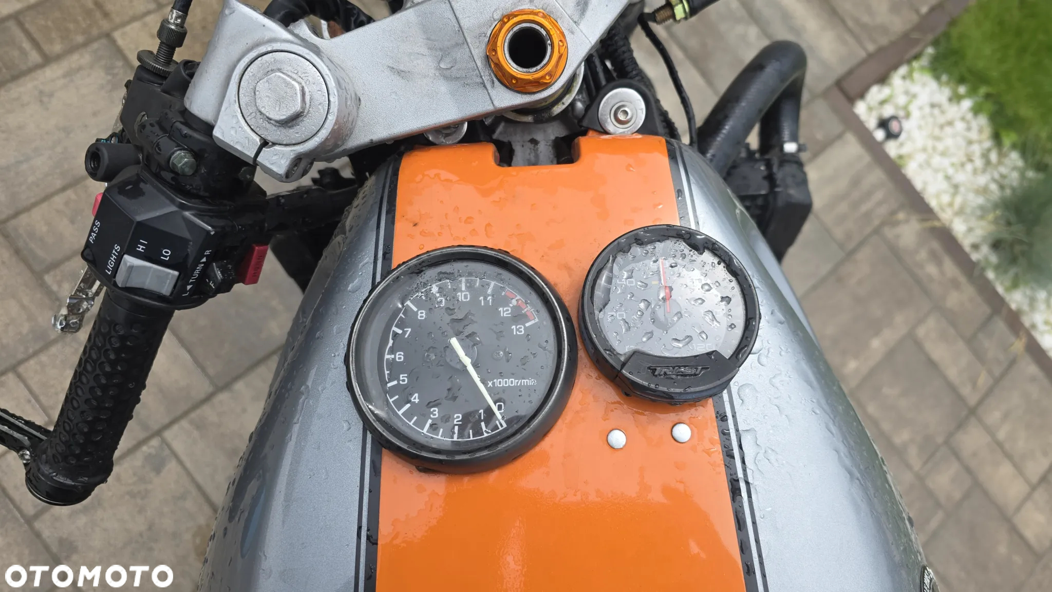 Yamaha FZR - 12