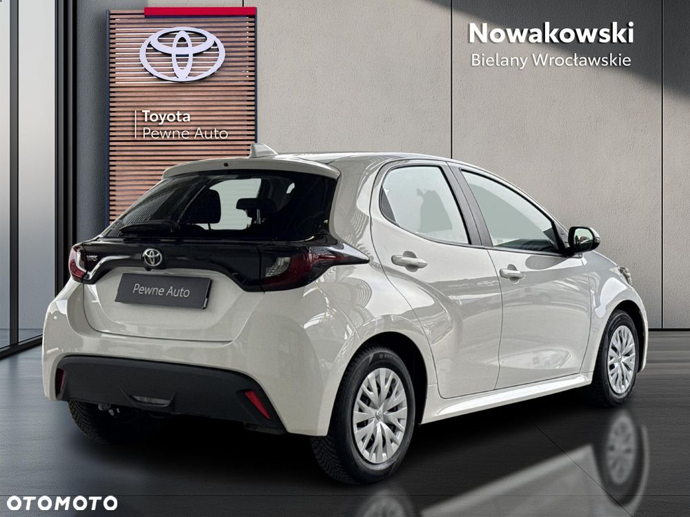 Toyota Yaris - 4
