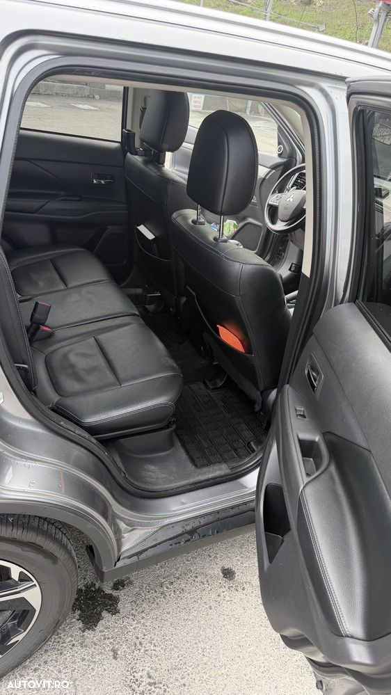 Mitsubishi Outlander 2.2L DI-D 6AT 4WD Intense+ A04 - 14