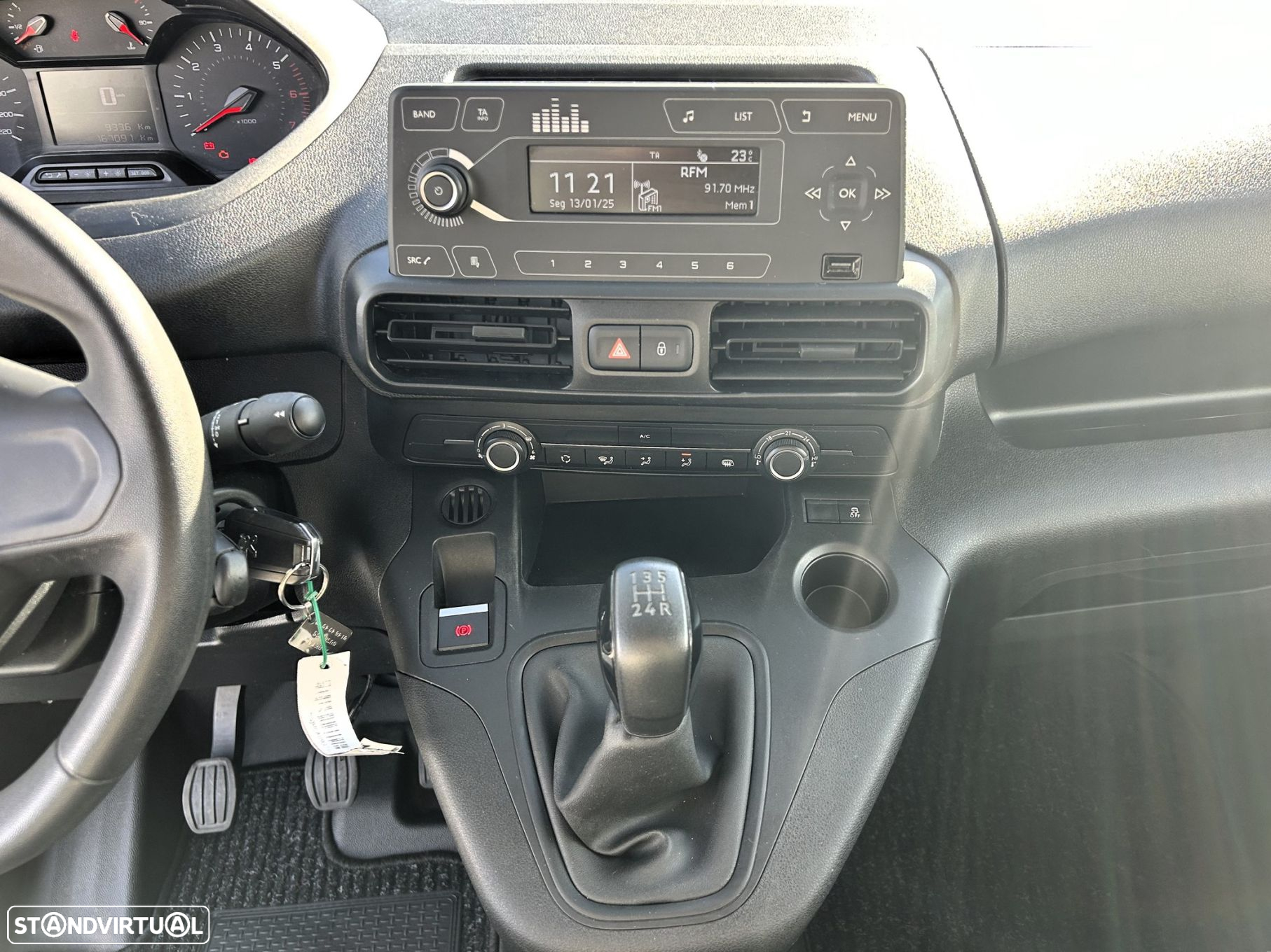 Peugeot Partner 1.5 BlueHDi Premium Standard - 17