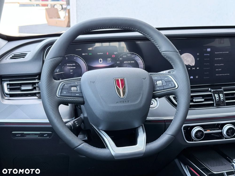 Hongqi HS5 - 24