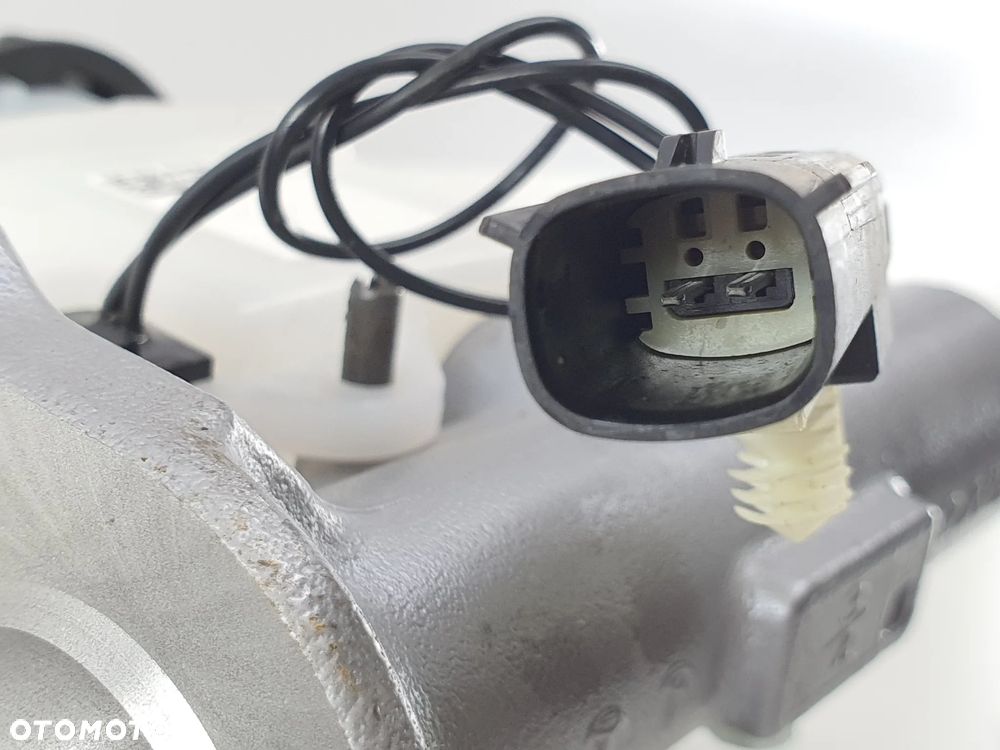 POMPA HAMULCOWA ZBIORNICZEK CZUJNIK  CAN AM RYKER - 8