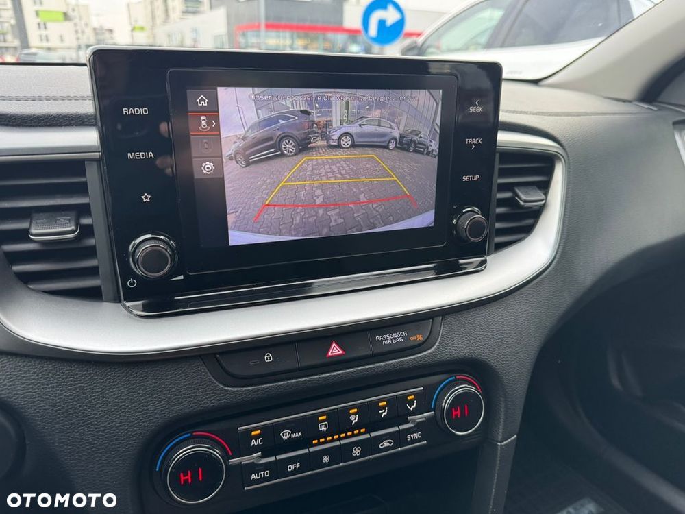 Kia Ceed 1.5 T-GDI M - 12