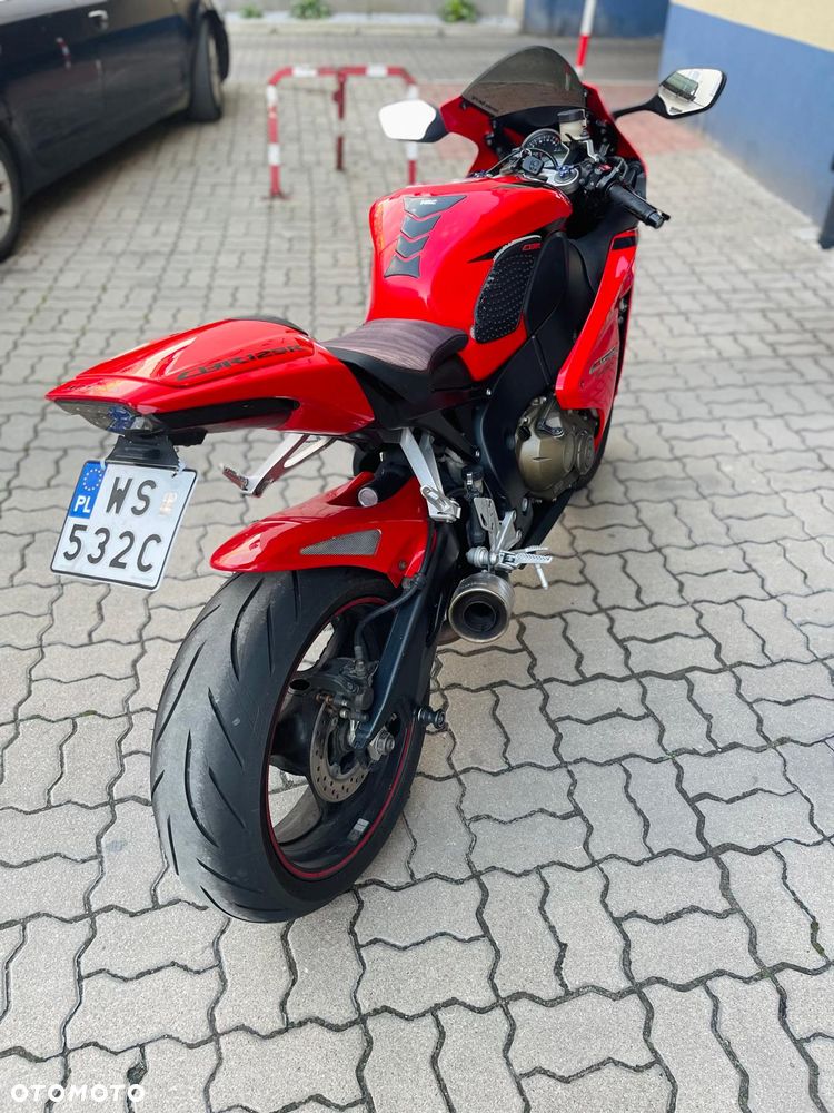 Honda CBR - 8