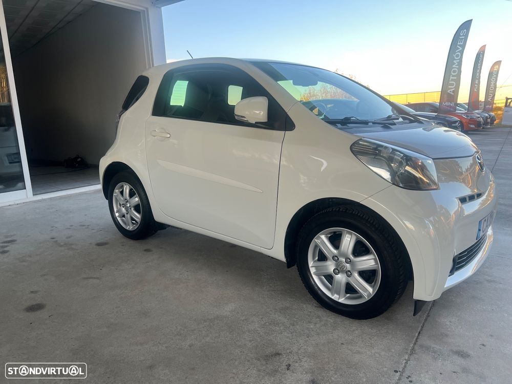 Toyota iQ 1.0 VVT-i 2 - 2