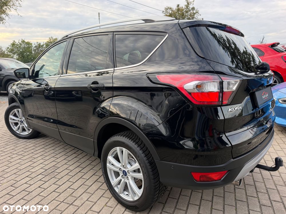 Ford Kuga 2.0 TDCi 2x4 Titanium - 2