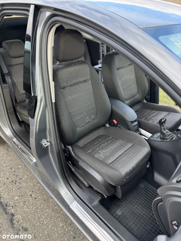 Opel Meriva 1.4 T Essentia - 27