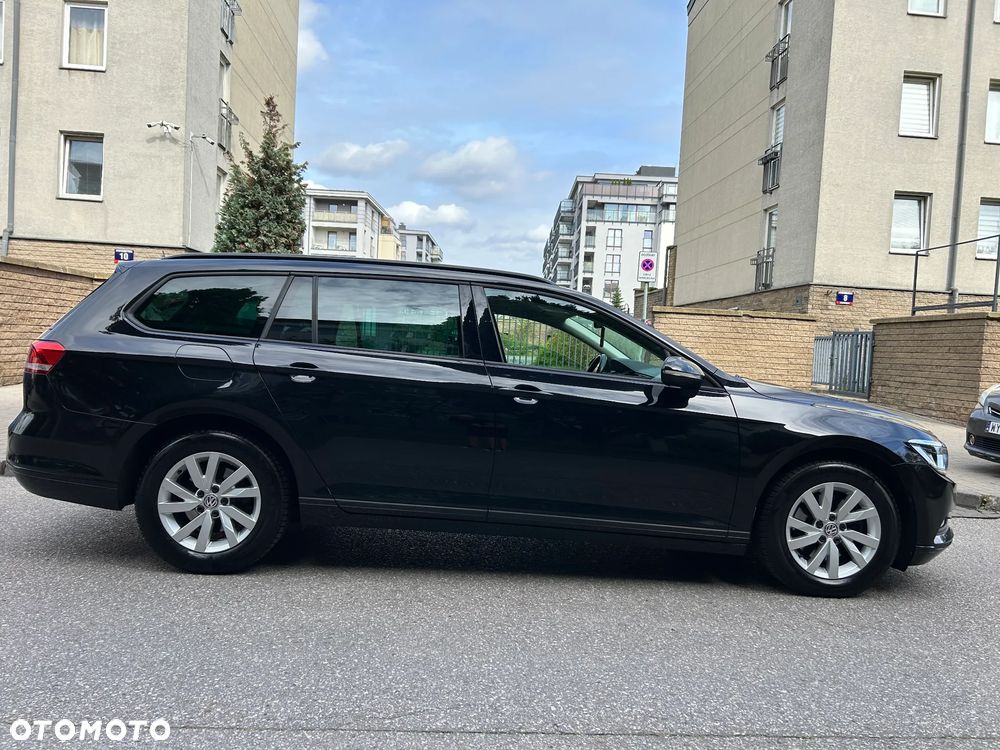 Volkswagen Passat - 2