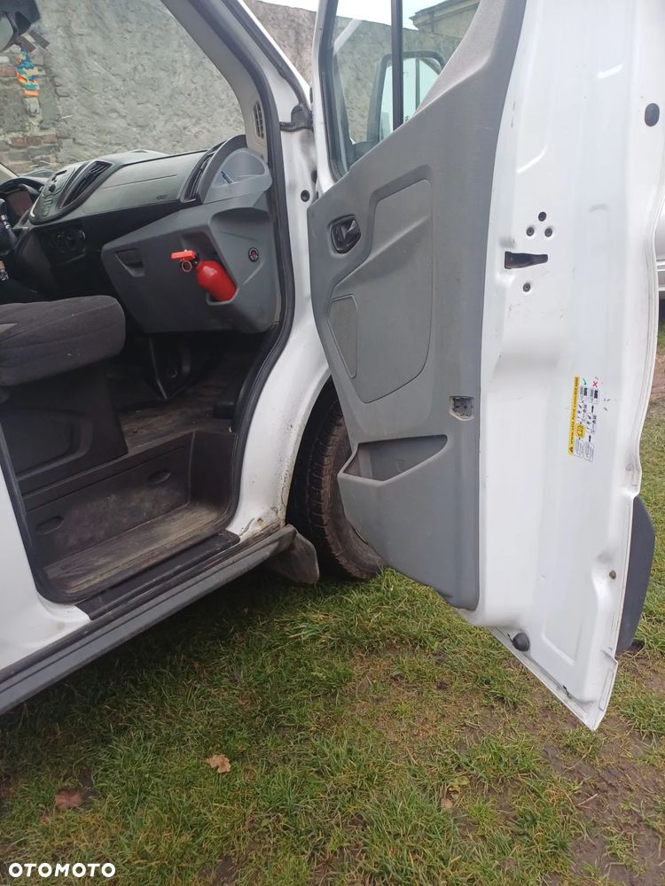 Ford Transit - 12