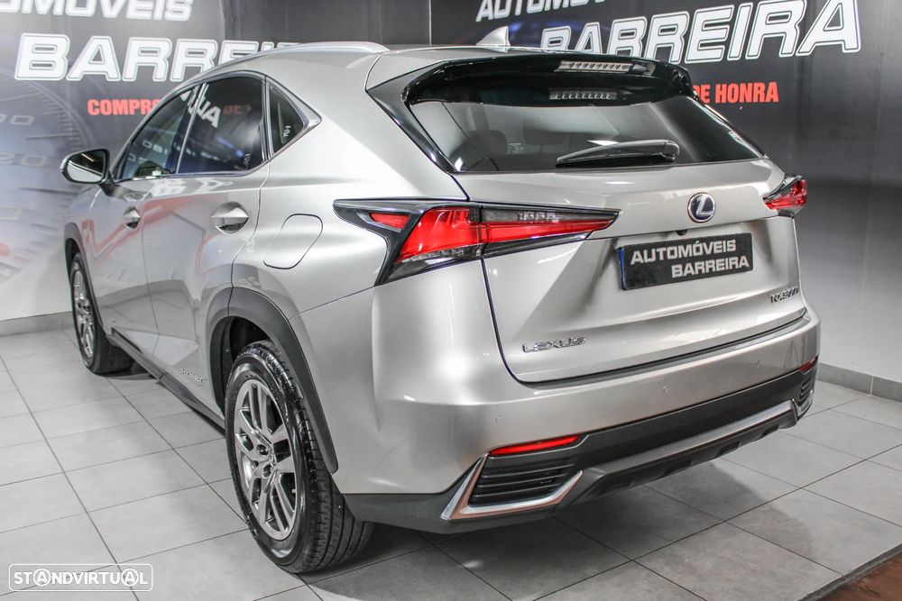 Lexus NX 300h Executive+ - 34