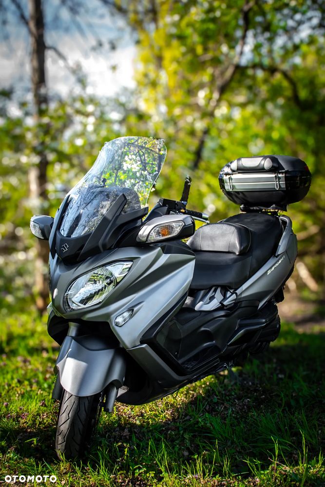 Suzuki Burgman - 6