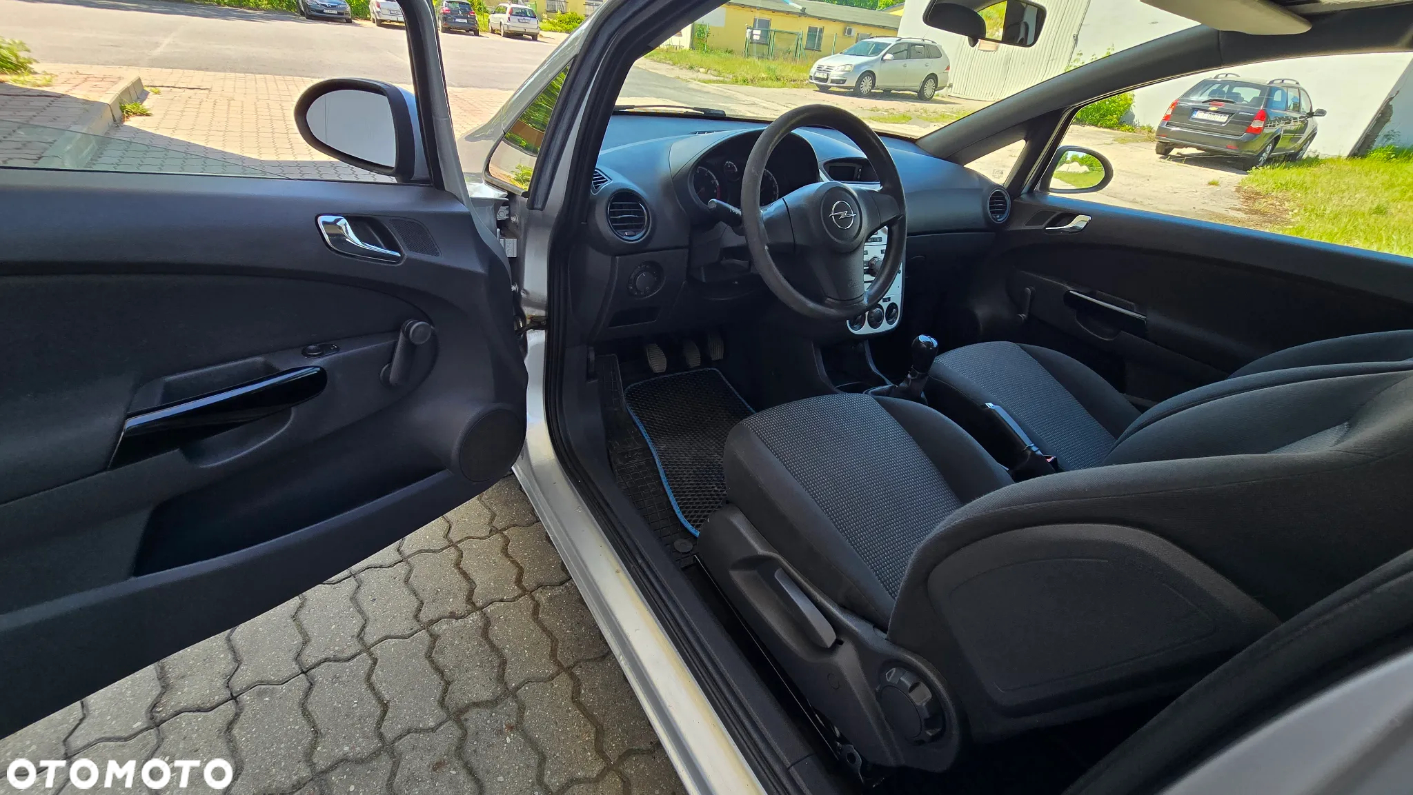 Opel Corsa 1.2 16V Cosmo - 18
