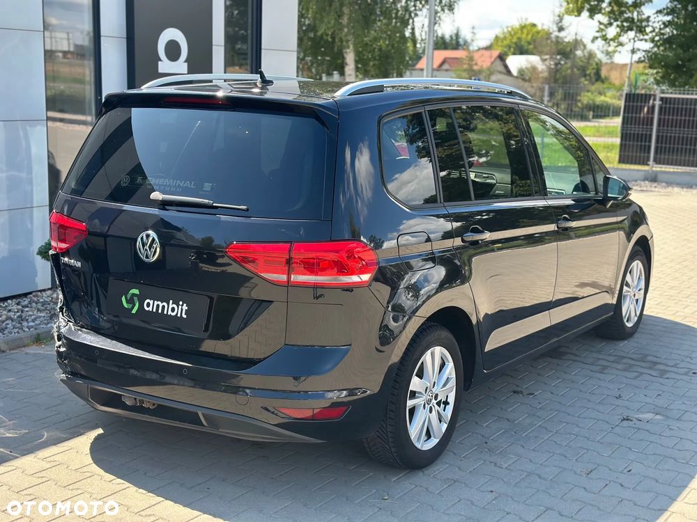 Volkswagen Touran - 5