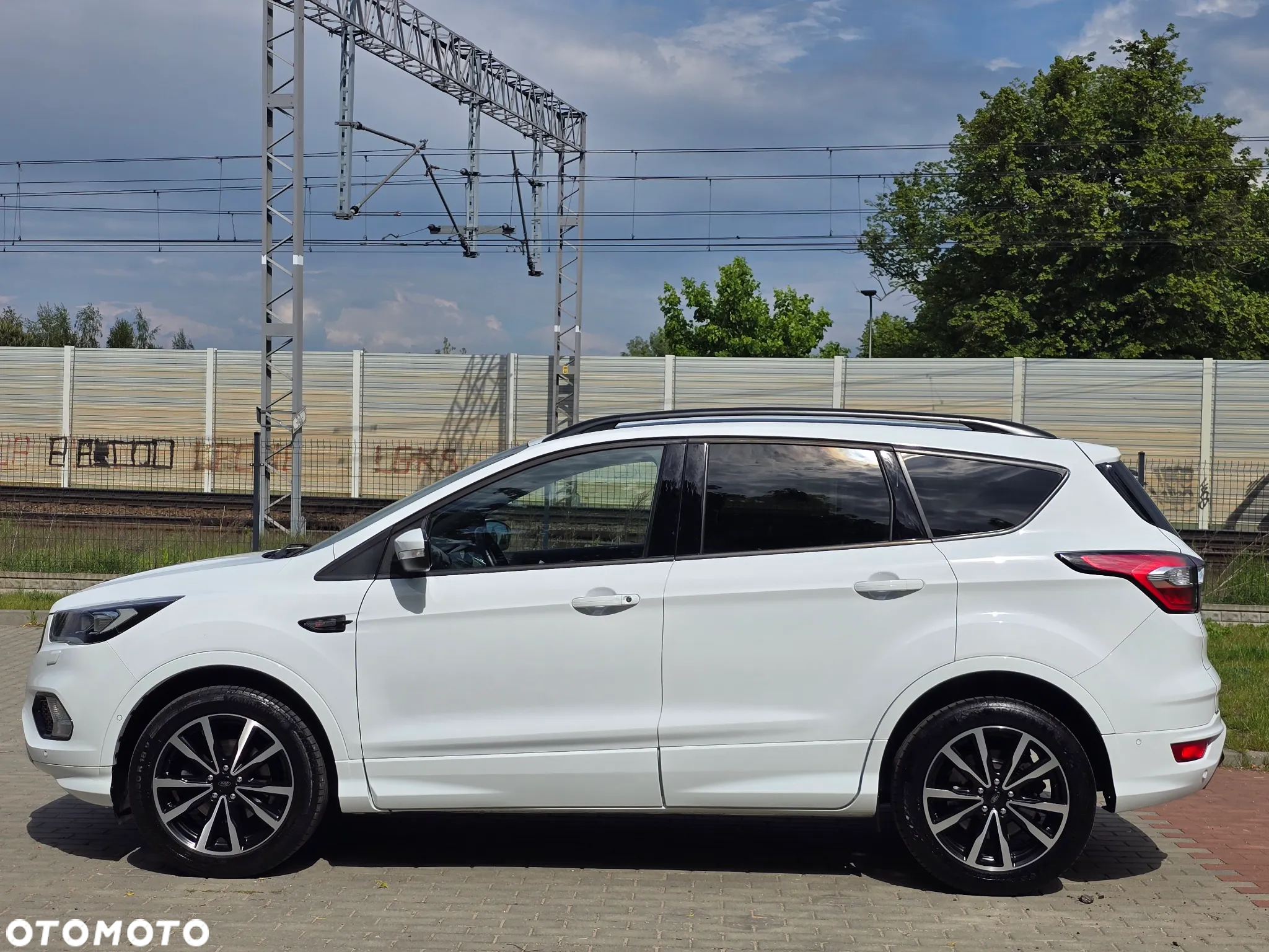 Ford Kuga 1.5 EcoBoost 2x4 ST-Line - 7