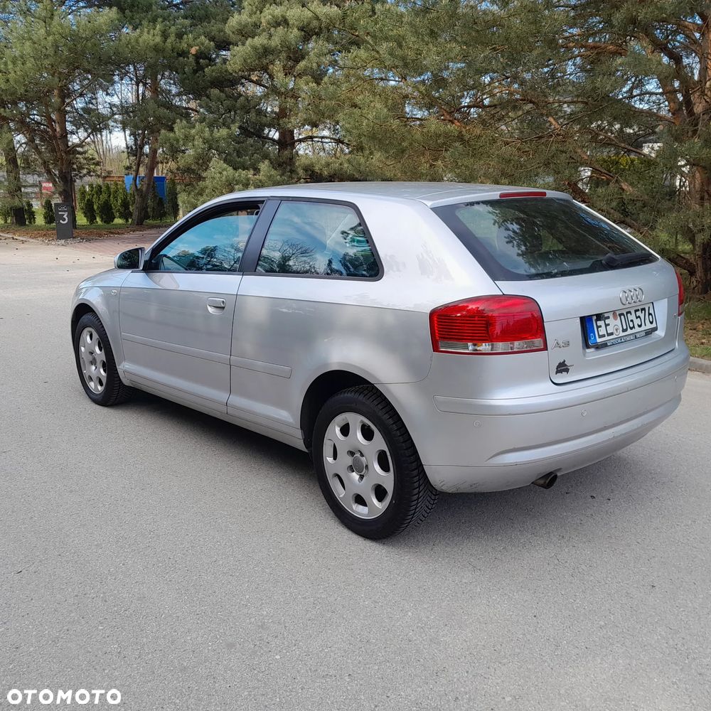 Audi A3 3-drzwiowe 1.6 Ambiente - 3