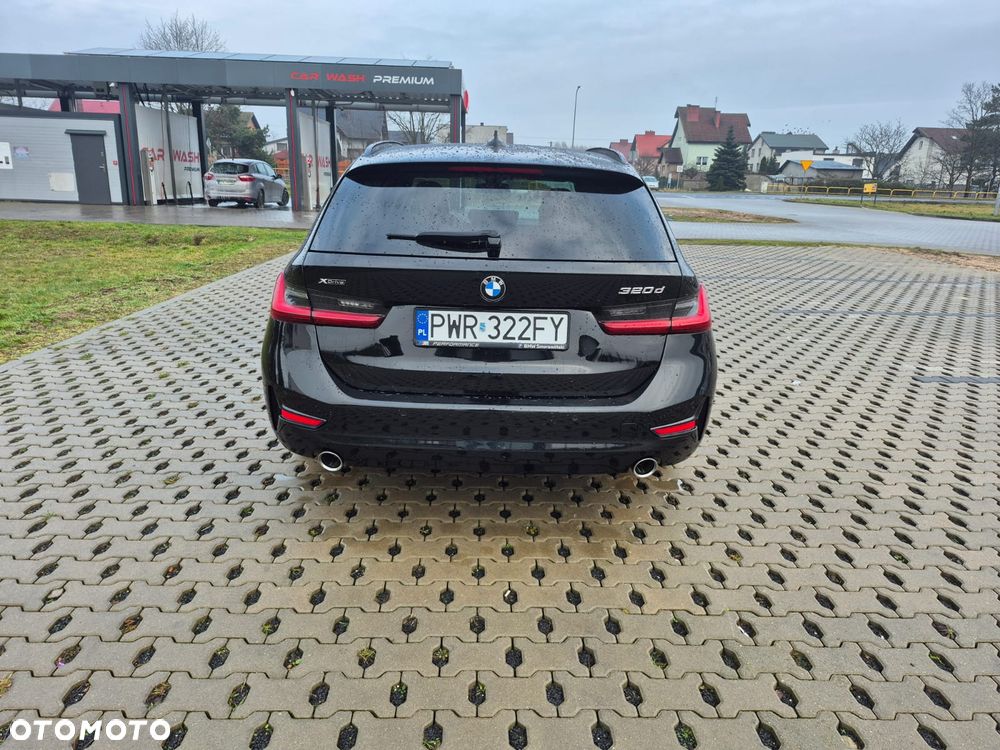 BMW Seria 3 320d xDrive Luxury Line Purity - 4