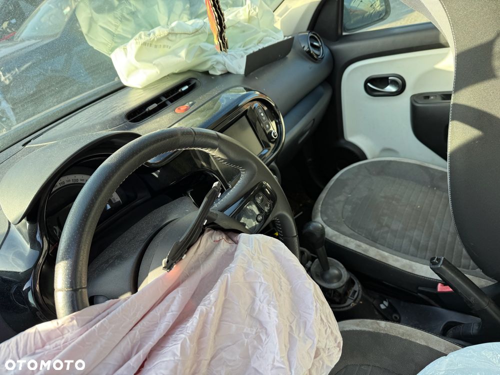 Renault Twingo ENERGY TCe 90 EDC Intens - 4