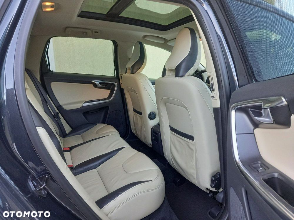 Volvo XC 60 D3 R Design - 23