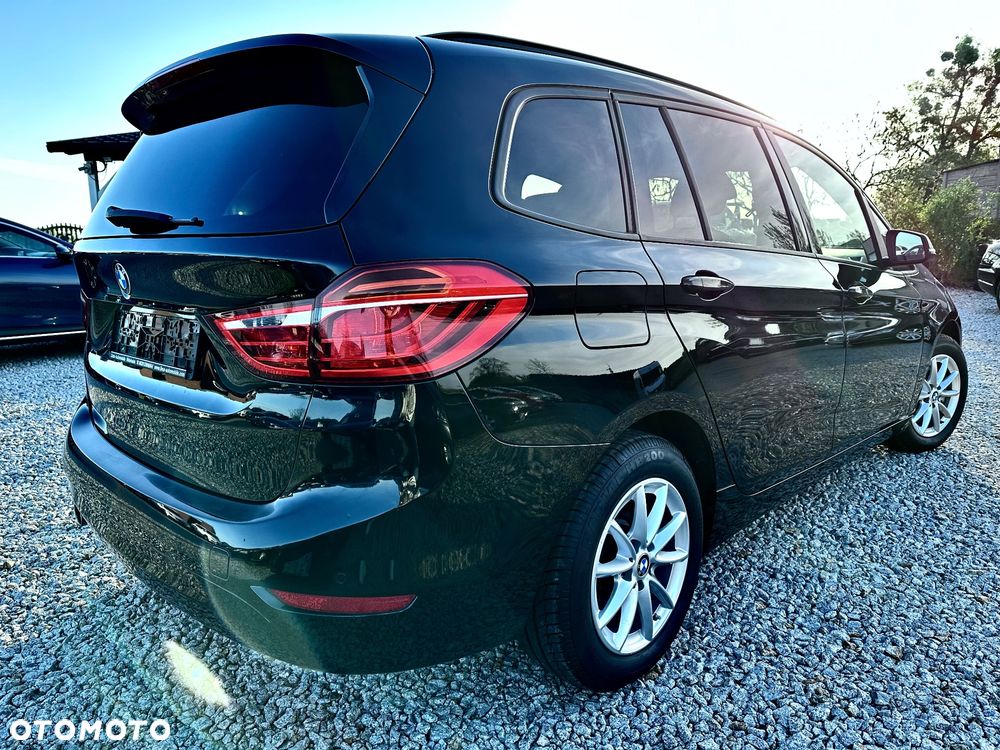 BMW Seria 2 218d - 27
