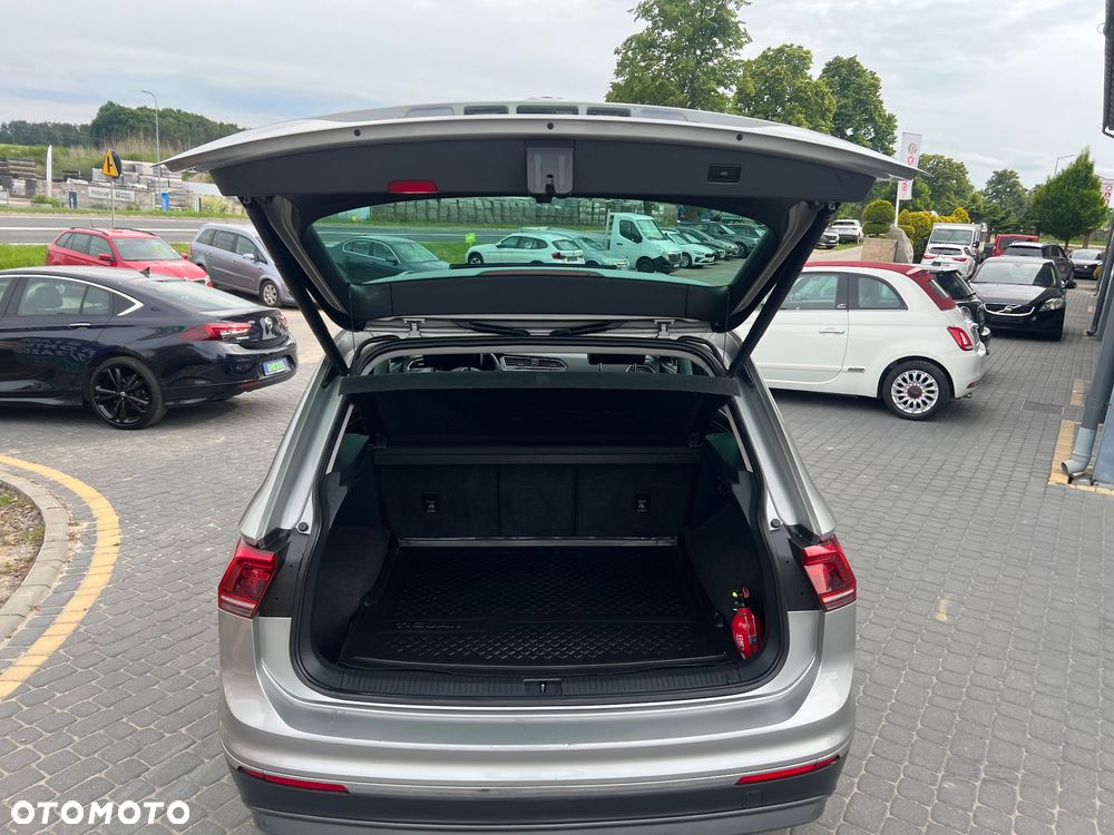 Volkswagen Tiguan - 24