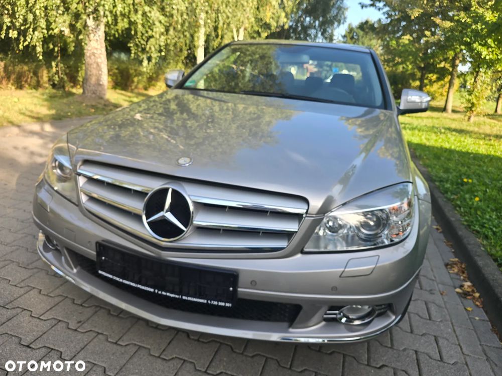 Mercedes-Benz C-Class 2007 photo 2