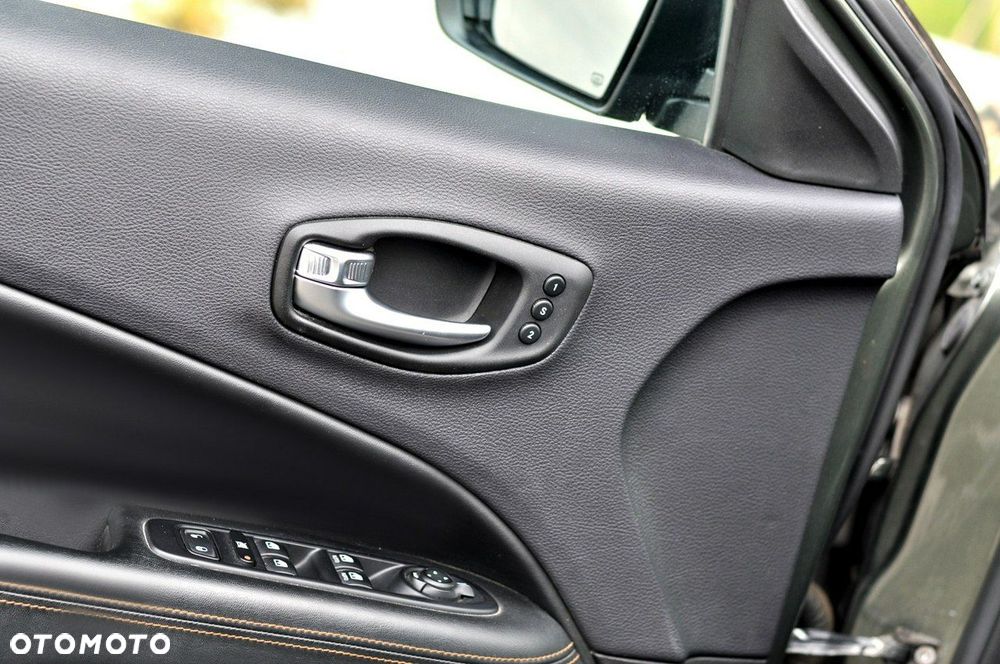 Jeep Compass 1.4 TMair Limited FWD S&S - 5