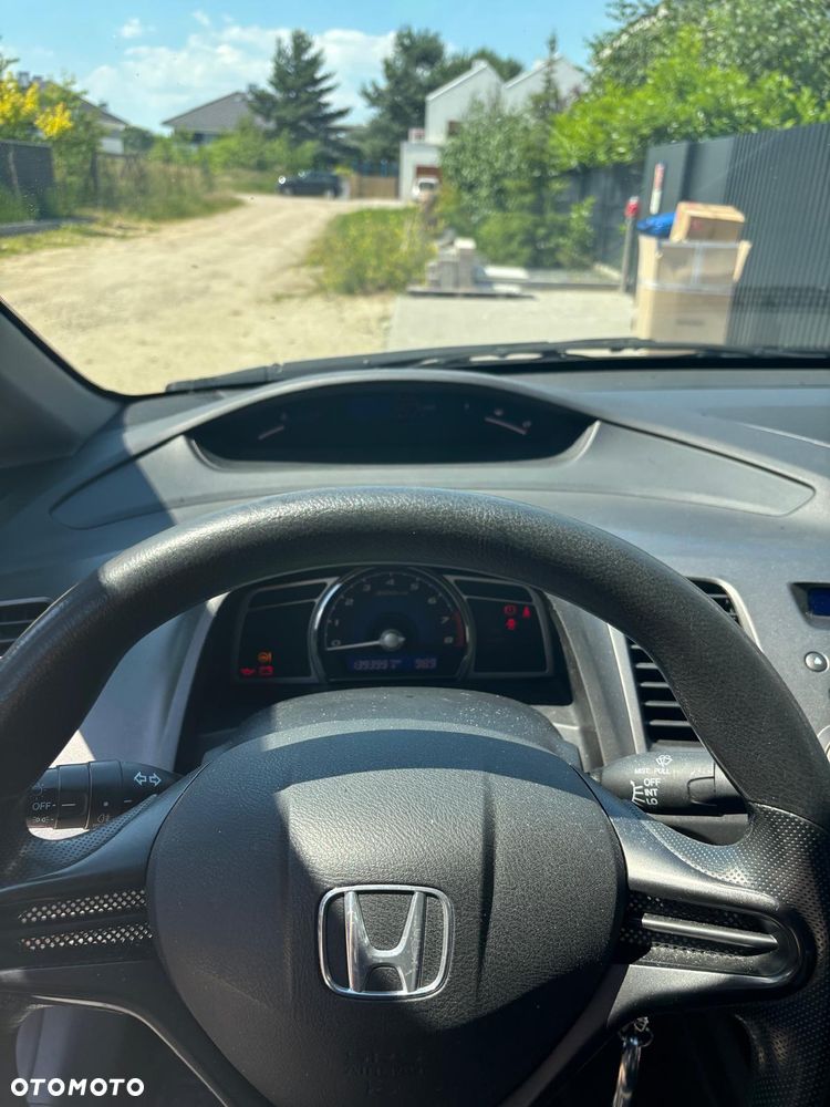 Honda Civic 1.8 Base - 6