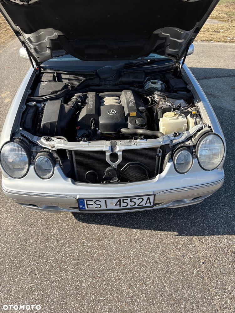 Mercedes-Benz Klasa E - 15