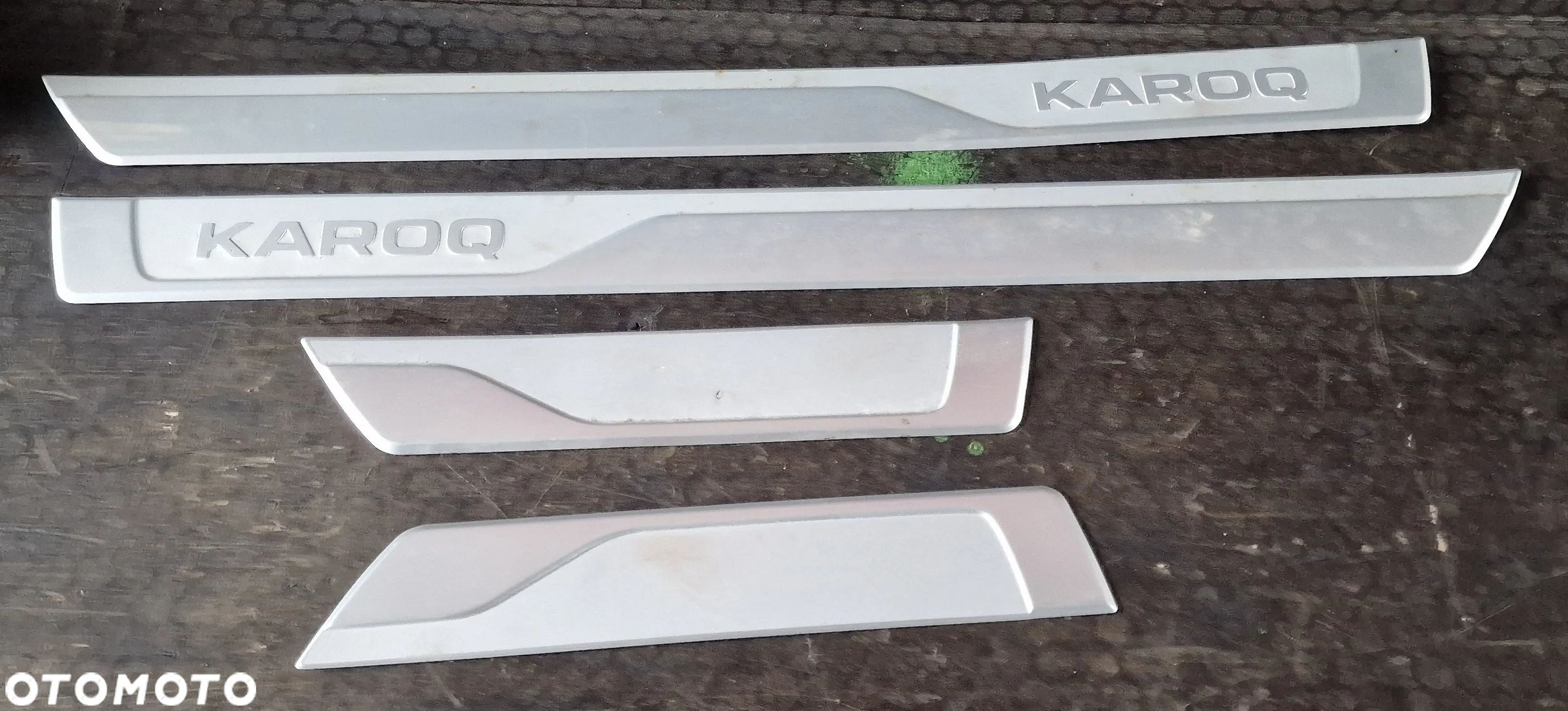 LISTWY PROGOWE NAKŁADKI KOMPLET 57A853557B 57A853558B 57A853814B SKODA KAROQ - 1