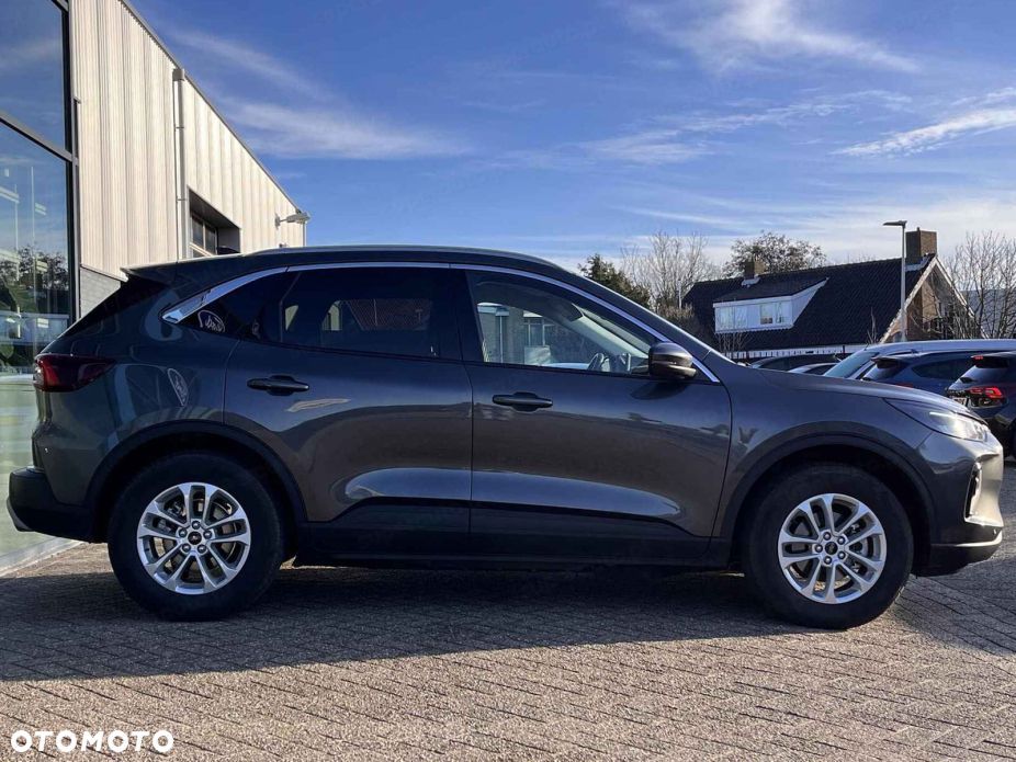 Ford Kuga - 3
