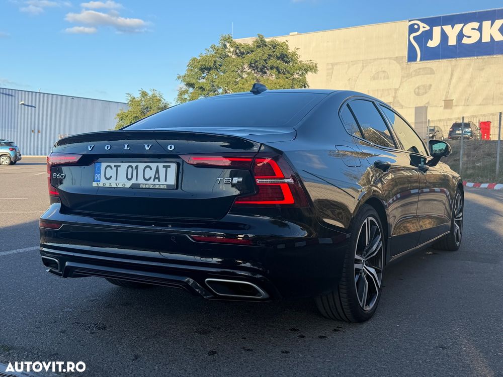 Volvo S60 T8 eAWD R-Design - 11