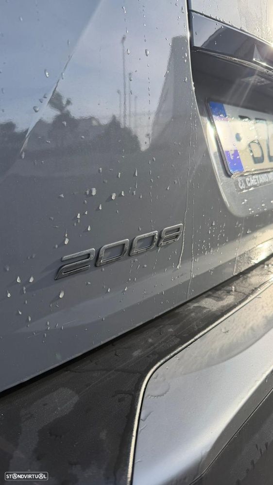 Peugeot 2008 1.2 Hybrid Allure e-DCS6 - 13
