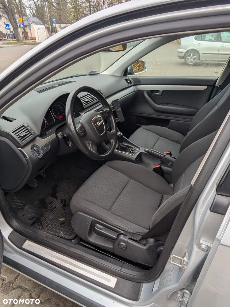 Audi A4 Avant 2.0 TDI - 9