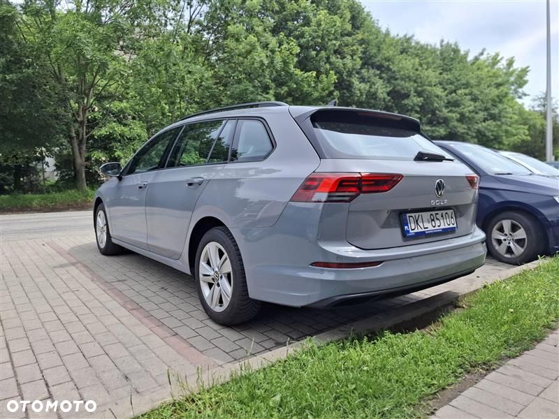 Volkswagen Golf - 6