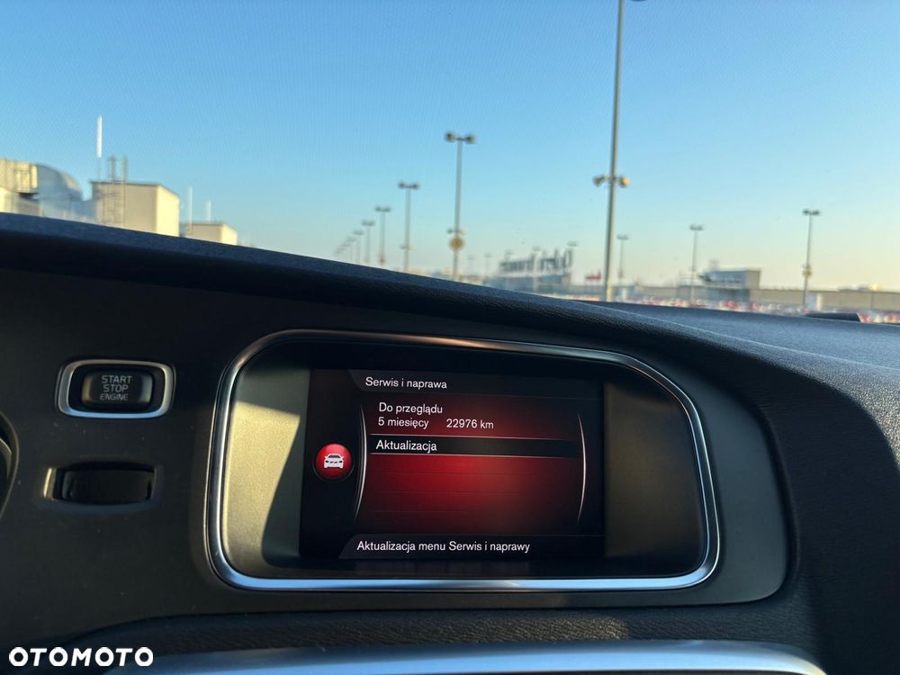 Volvo V40 T3 Drive-E Momentum - 29