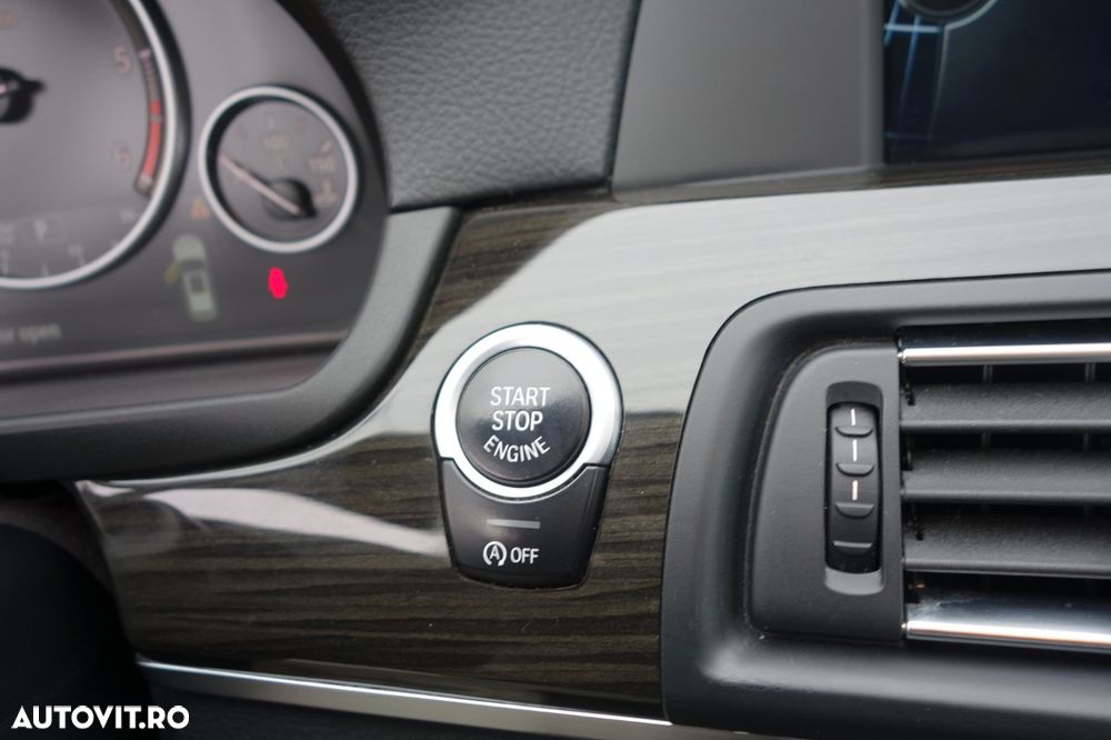 BMW Seria 5 530d xDrive - 27